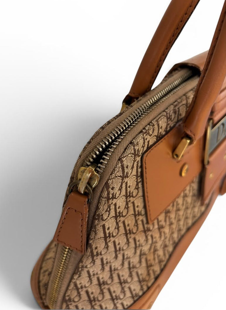 Dior Hobo brown