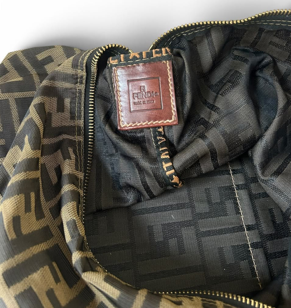 Fendi Zucca Hobo brown