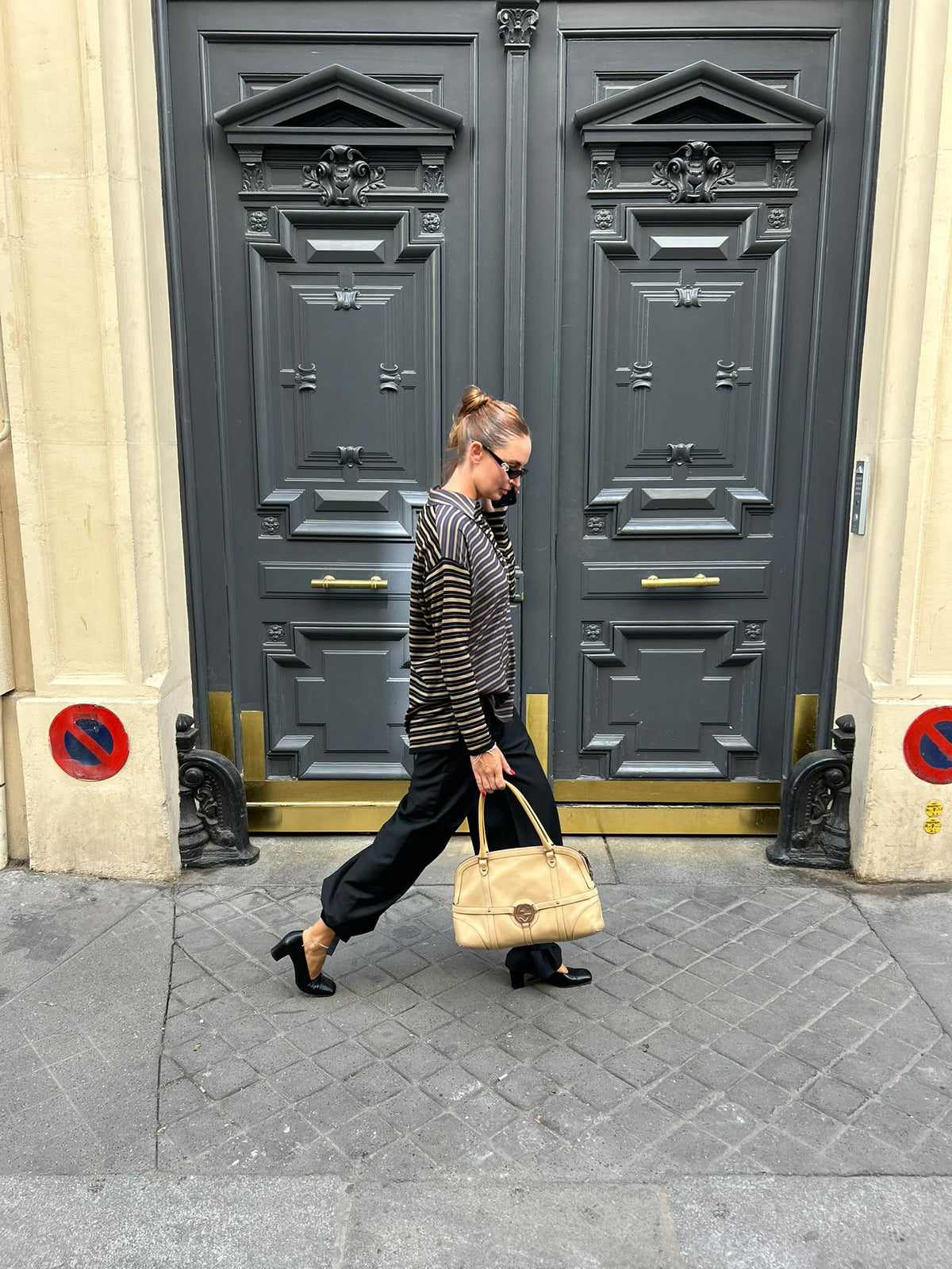 Gucci Interlocking G Top Handle Bag Beige