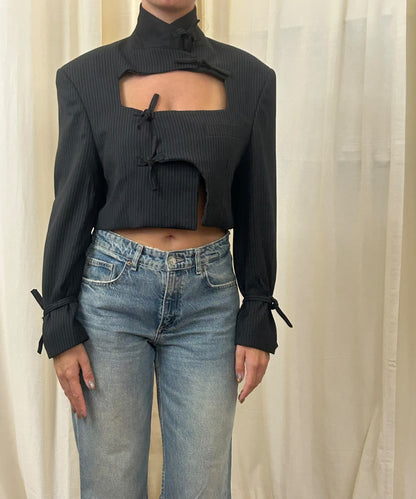 Isonme Soeyee Blazer black with stripes