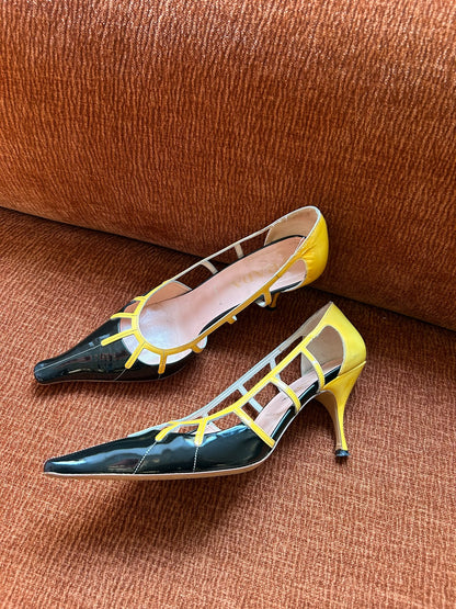 Prada pumps yellow & black