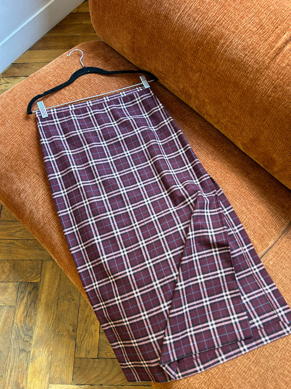 D&G tartan skirt burgundy