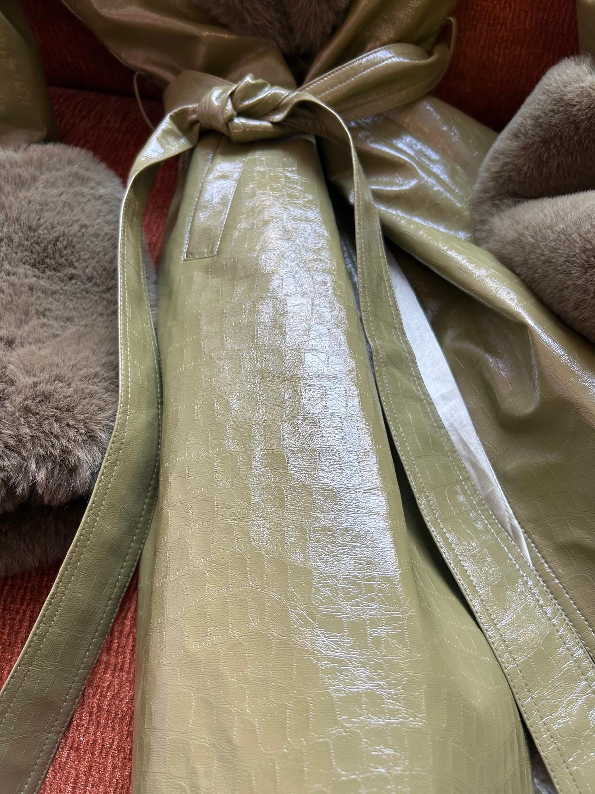 Vintage long simili fur coat green